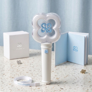 Hearts2Hearts 官方手燈(韓國進口) OFFICIAL FANLIGHT